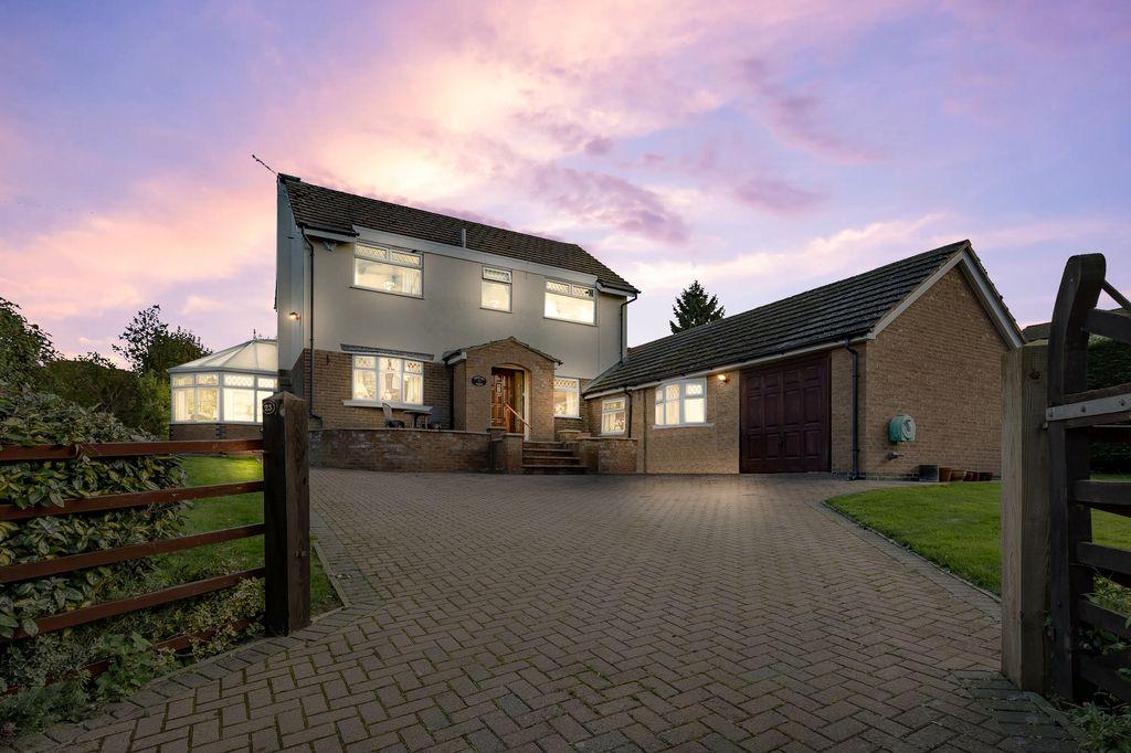 23 Barlows Lane, Wilbarston LE16 8QB 4 bed detached house £525,000