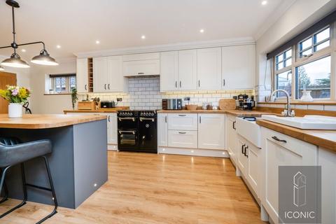 11 Devon Avenue, Norwich, NR6 5BH