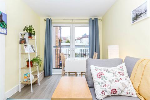 Flat 7, The Old Library Cheltenham Road, Bristol, BS6 5QX