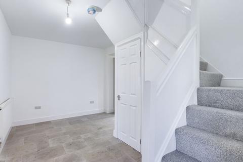 2 Tudor Close, Cardiff, CF5 3DE