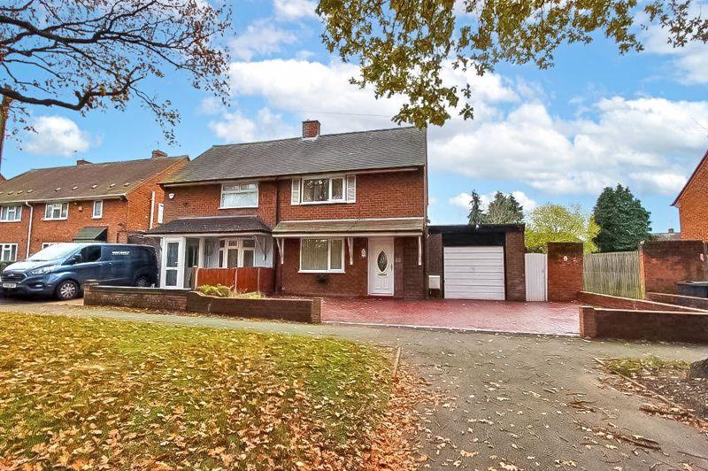 Kitchen Lane, Ashmore Park... 2 bed semidetached house £185,000