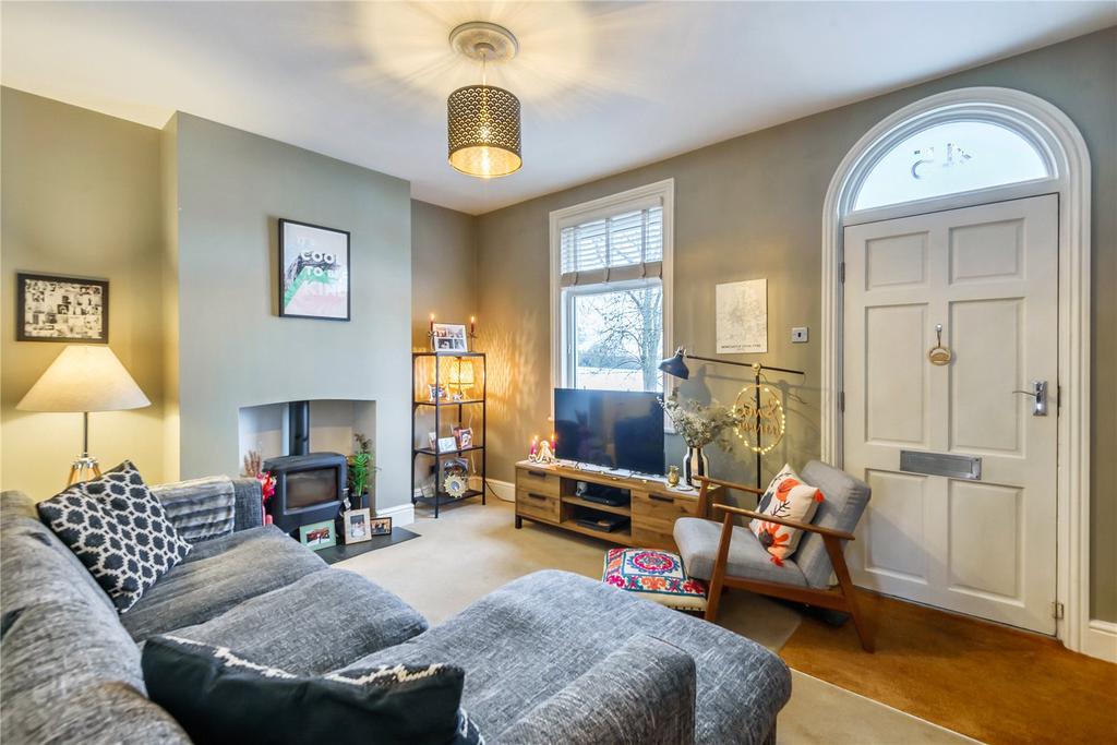 Slack Lane, Newmillerdam, Wakefield 3 bed terraced house £300,000