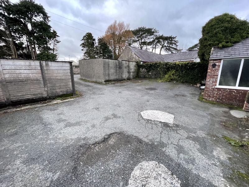 Llangefni, Anglesey 1 bed apartment £450 pcm (£104 pw)
