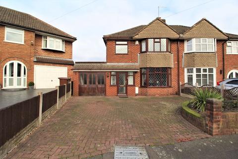 27 Fairway, Walsall, WS4 1RP