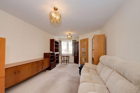 1 bedroom retirement property for sale, Cross Penny Court, Bury St. Edmunds