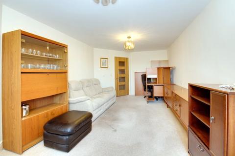 1 bedroom retirement property for sale, Cross Penny Court, Bury St. Edmunds