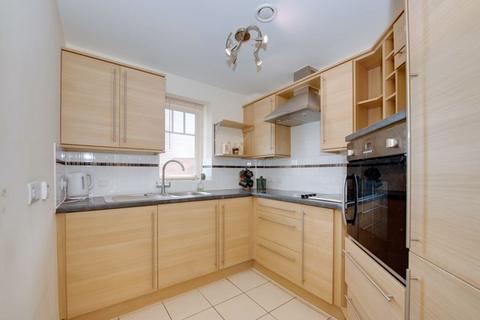 1 bedroom retirement property for sale, Cross Penny Court, Bury St. Edmunds