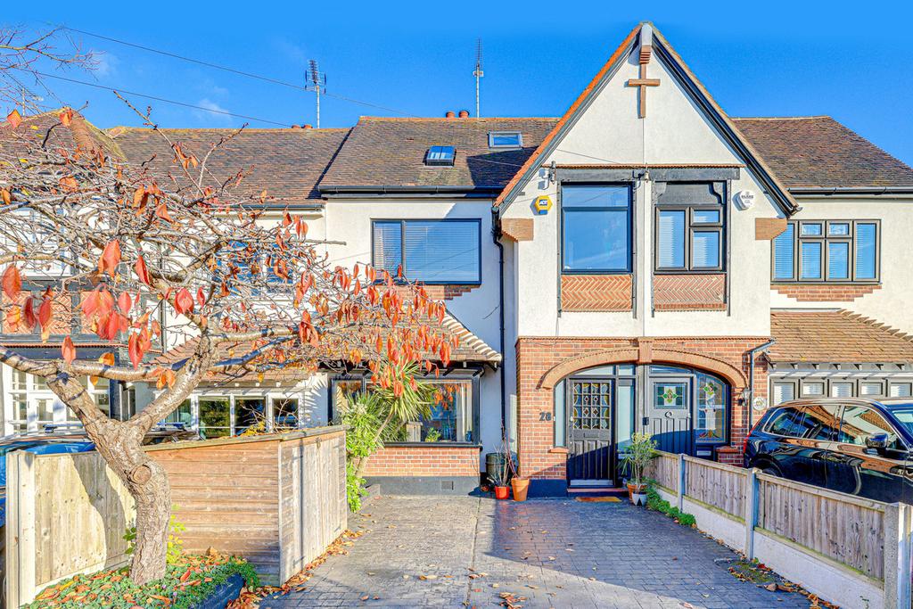 Herschell Road, Leighonsea, SS9 3 bed terraced house £675,000