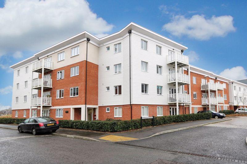 Chequers Avenue, High 2 bed apartment £285,000