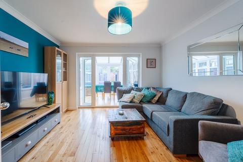 46a Lindsay Road, Worcester Park, KT4 8LE