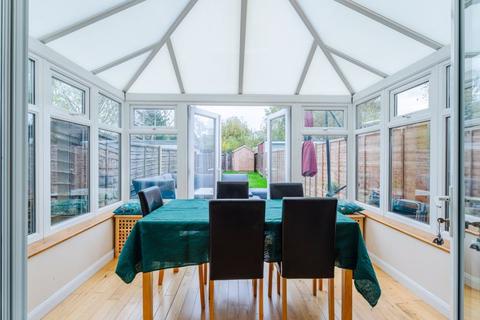 46a Lindsay Road, Worcester Park, KT4 8LE