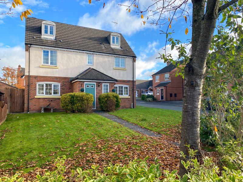 Briarswood, Biddulph. ST8 6BW 5 bed property £354,950