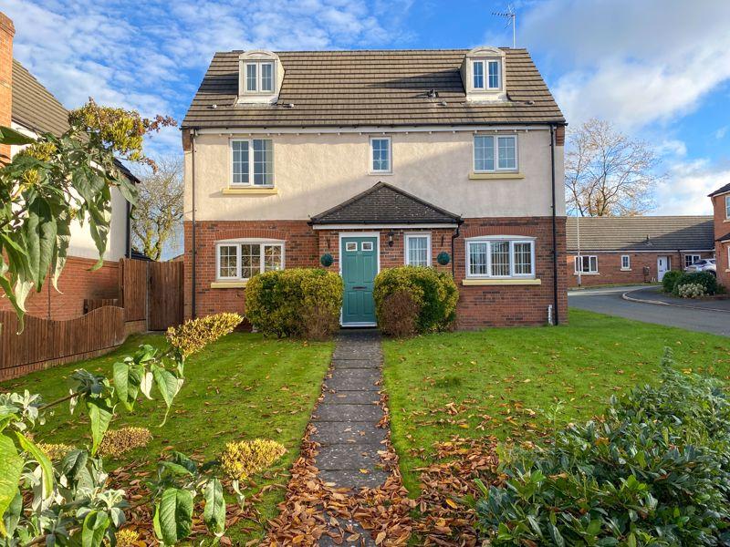 Briarswood, Biddulph. ST8 6BW 5 bed property £354,950
