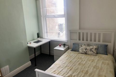 6 bedroom house to rent, Marlborough Rd, Brynmill, Swansea