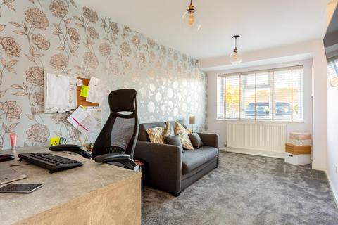 15 Downsview, Small Dole, Henfield, BN5 9YB