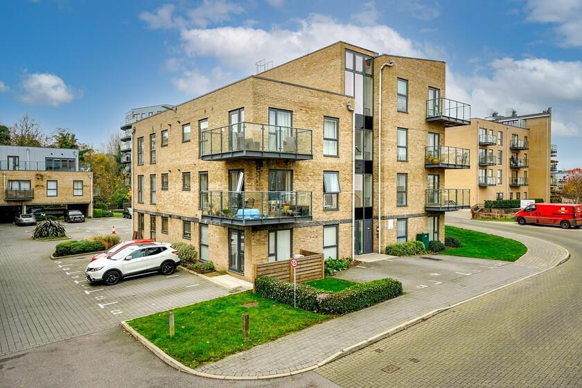 Cannon House, Rose Lane, Nash Mills Wharf, Hemel Hempstead 2 bed