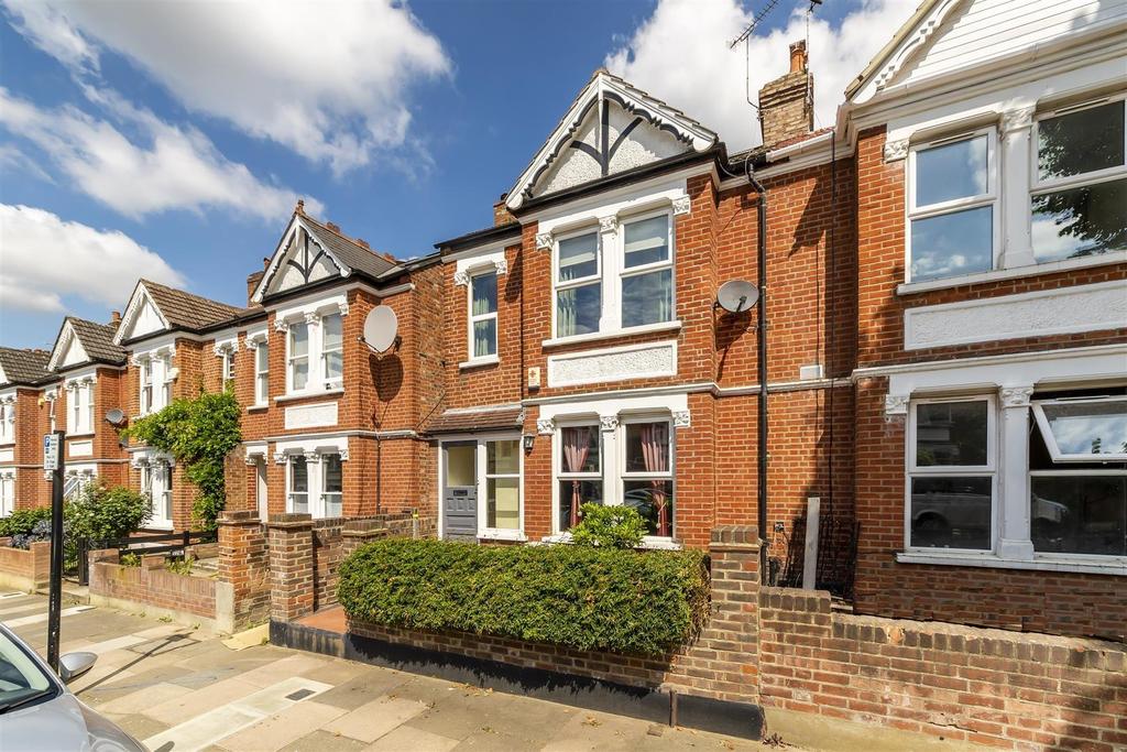 Chandos Avenue, Ealing, W5 4 bed semidetached house £850,000