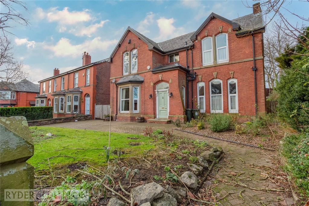 Rochdale Road East, Heywood, OL10 4 bed detached house £575,000