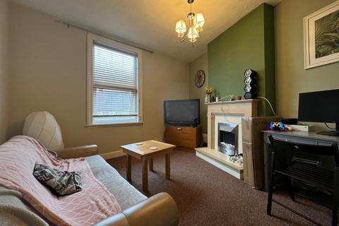 1 bedroom flat to rent, New Rowley Road, Dudley