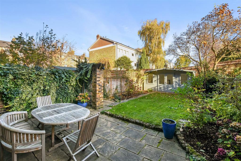 18a Boscastle Road - Garden .jpg