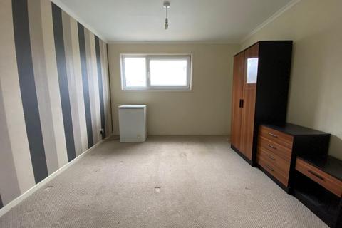 9 Barnhill Square, Northampton, NN3 5BB