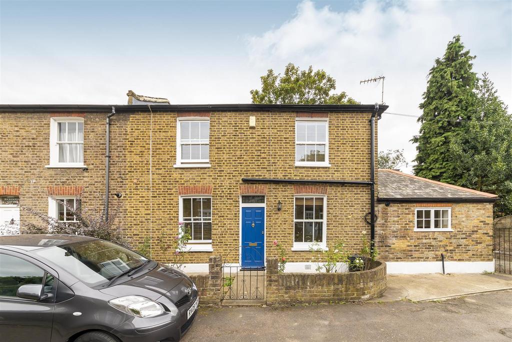 St Marys Place, Ealing, W5 2 bed cottage £2,200 pcm (£508 pw)