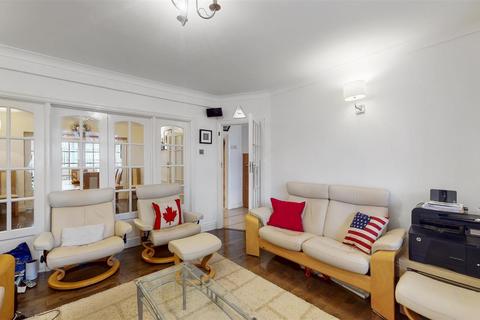 120 Carlton Avenue West, Wembley, HA0 3QX