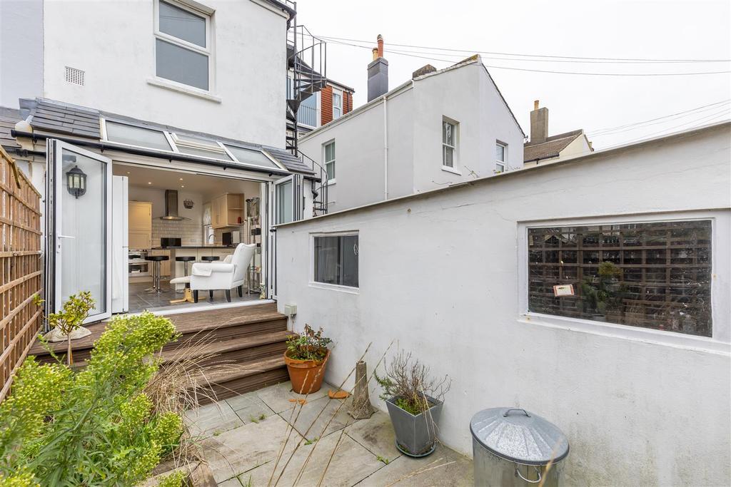 Stirling Place, Hove 1 bed apartment £325,000