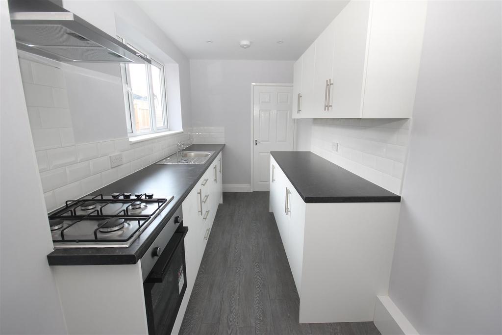 Chester Road, Hartlepool 3 bed terraced house £550 pcm (£127 pw)