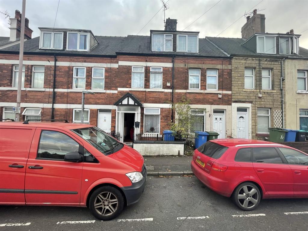 Westfield Lane, Mansfield 2 bed terraced house £85,000