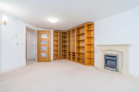 1 bedroom apartment for sale - Peel Court, College Way, Welwyn Garden City, Hertfordshire, AL8 6DG