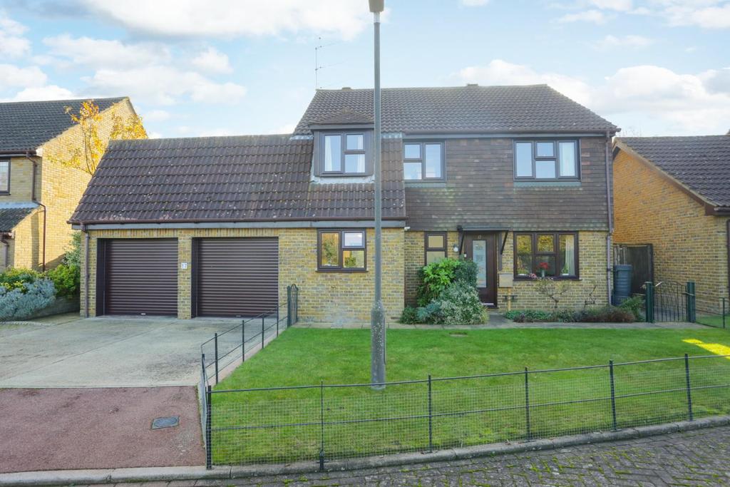 Heron Close, Lower Halstow... 5 bed detached house £625,000