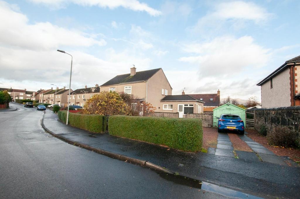 Norwood Avenue, ALLOA 2 bed end of terrace house £650 pcm (£150 pw)