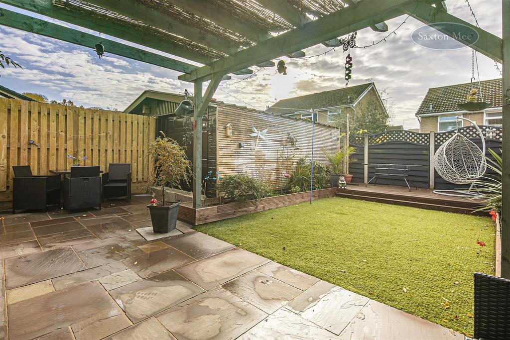 River View Road, Oughtibridge, S35 0JG 3 bed semidetached house £285,000