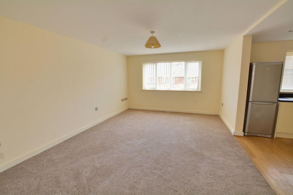 Wood Lane, Castleford, WF10 2 bed apartment £550 pcm (£127 pw)