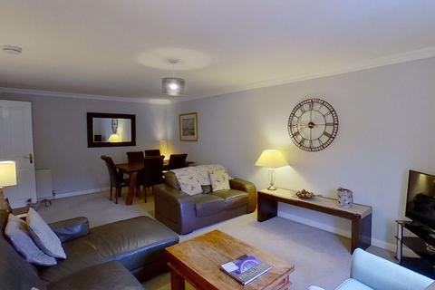 3 bedroom flat to rent - FETTES ROW, EDINBURGH, EH3 6RL