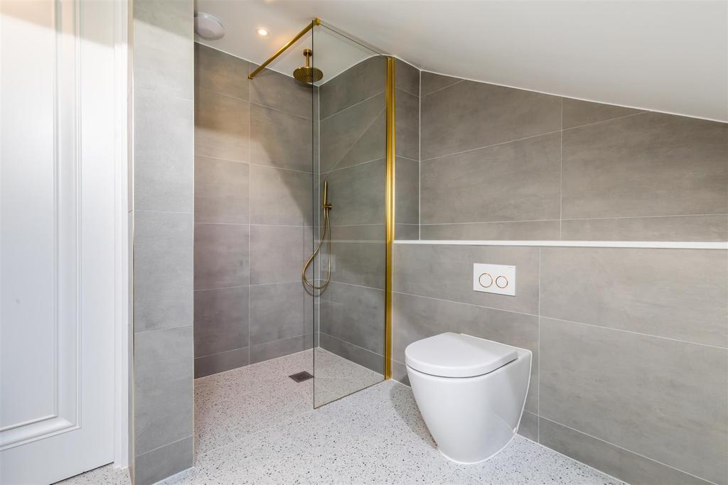 En suite shower room