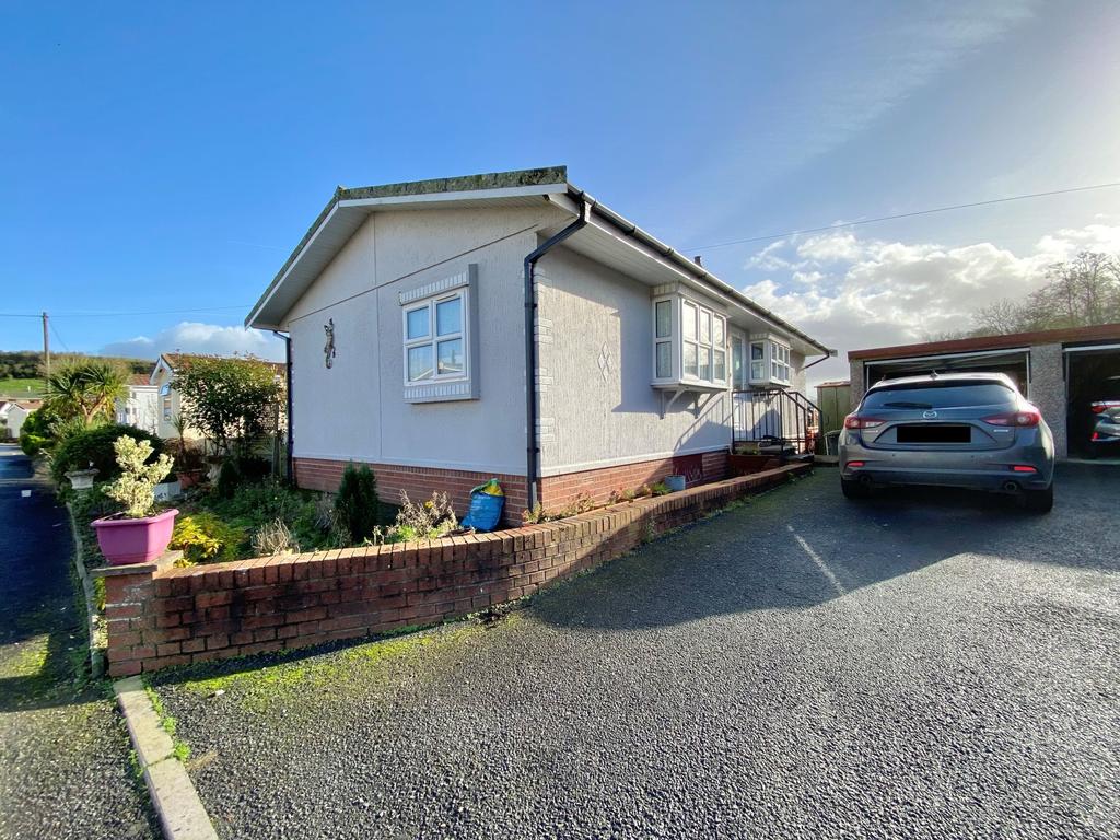 Mill On The Mole, South Molton 2 bed park home £180,000