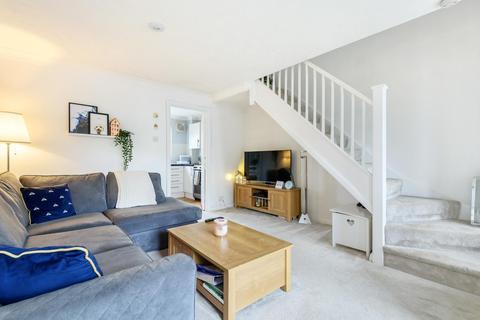 69 Devoil Close, Guildford, GU4 7FQ