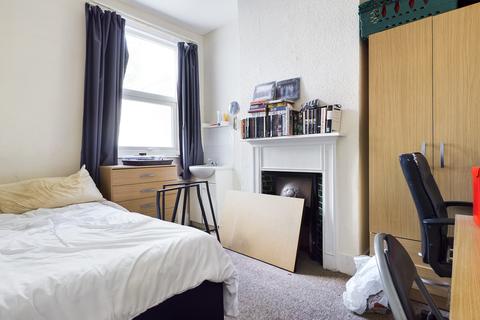7 bedroom terraced house to rent - Osborne Road, Brighton BN1