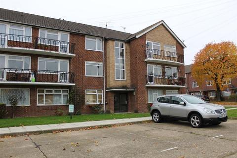 37 Rydal Way, Ruislip, HA4 0RX
