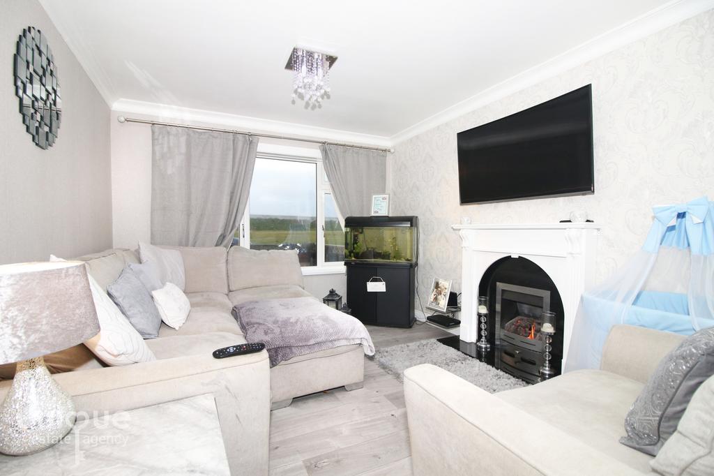 Fairway, Fleetwood, FY7 3 bed detached house £240,000
