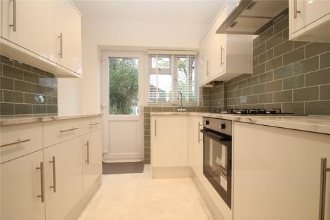 2 bedroom maisonette to rent, Chalforde Gardens, Romford, Essex, RM2