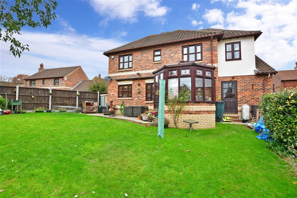 Bunting Lane, Billericay, Essex 4 bed detached house £700,000