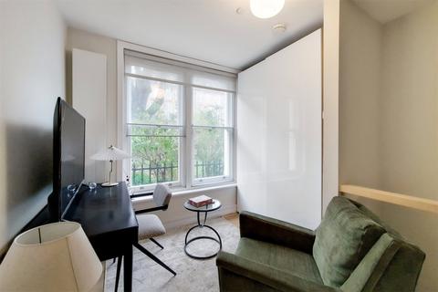 Studio to rent, King Street, Covent Garden, WC2E