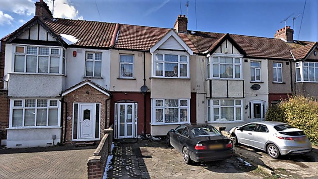Clement Gardens, Hayes 3 bed terraced house