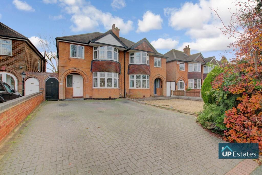 Newton Road, Great Barr, Birmingham 3 bed semidetached house £325,000