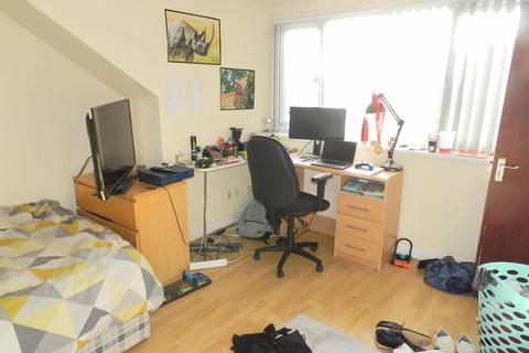 2 Branksome Place, Leeds, LS6 1RQ
