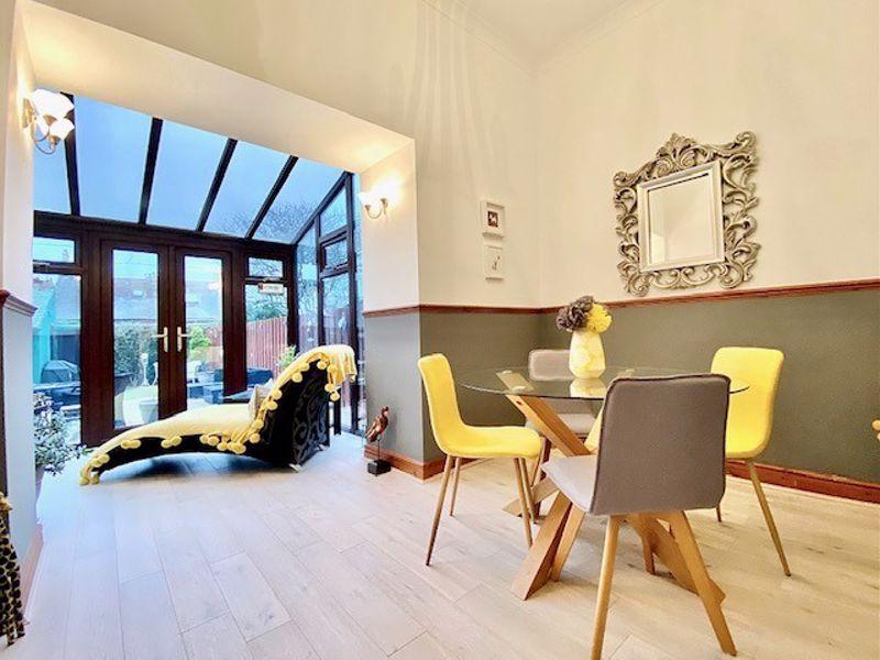 Queens Terrace, Prestwick 6 bed terraced house £295,000