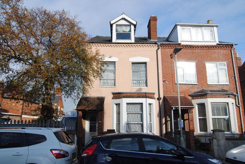Ryecroft Street, Gloucester 4 bed semidetached house £190,000